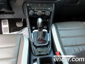 Volkswagen T-Roc 2.0 TDI Prestige 2021 года из Южной Кореи