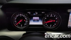 Mercedes-Benz E-Class E250 Avantgarde 2020 года из Южной Кореи