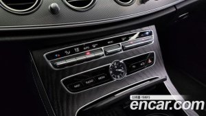 Mercedes-Benz E-Class E250 Avantgarde 2020 года из Южной Кореи