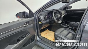 Hyundai AVANTE 1.6 2020 года из Южной Кореи