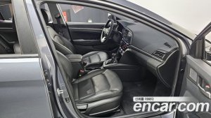 Hyundai AVANTE 1.6 2020 года из Южной Кореи