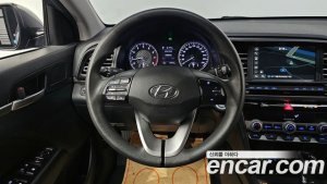 Hyundai AVANTE 1.6 2020 года из Южной Кореи