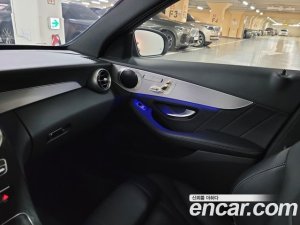 Mercedes-Benz C-Class C200 AMG Line 2021 года из Южной Кореи