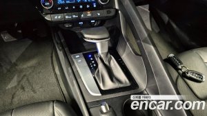 Hyundai AVANTE 1.6 2021 года из Южной Кореи