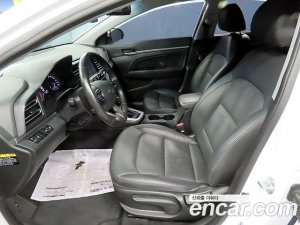 Hyundai AVANTE 1.6 2020 года из Южной Кореи
