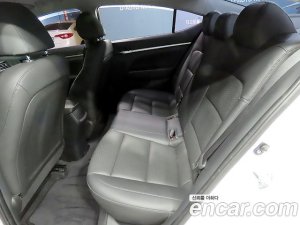 Hyundai AVANTE 1.6 2020 года из Южной Кореи