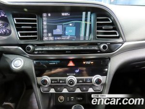 Hyundai AVANTE 1.6 2020 года из Южной Кореи
