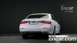 Mercedes-Benz E-Class E350 4MATIC Avantgarde 2021 года из Южной Кореи
