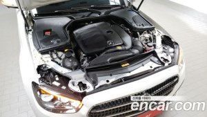 Mercedes-Benz E-Class E350 4MATIC Avantgarde 2021 года из Южной Кореи