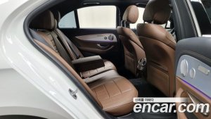Mercedes-Benz E-Class E350 4MATIC Avantgarde 2021 года из Южной Кореи