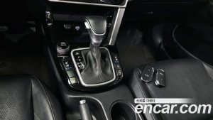 Kia Seltos Бензин 1.6 Turbo 2WD 2021 года из Южной Кореи