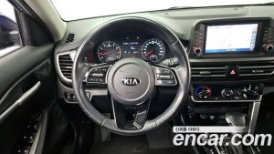 Kia Seltos Бензин 1.6 Turbo 2WD 2021 года из Южной Кореи