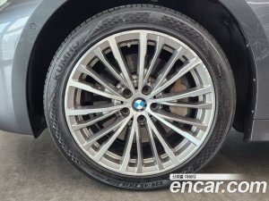 BMW 3-Series 330e Luxury 2021 года из Южной Кореи