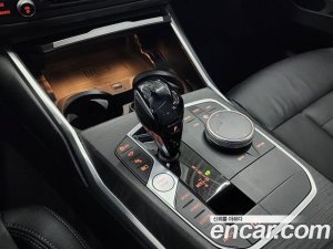 BMW 3-Series 330e Luxury 2021 года из Южной Кореи