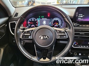 Kia Seltos Дизель 1.6 2WD 2021 года из Южной Кореи