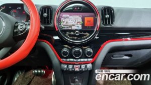 Mini Countryman JCW 2021 года из Южной Кореи