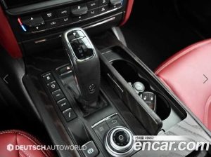 Maserati Quattroporte 3.0 V6 GranLusso 2020 года из Южной Кореи