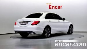 Mercedes-Benz C-Class C220 d 4MATIC 2021 года из Южной Кореи
