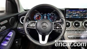 Mercedes-Benz C-Class C220 d 4MATIC 2021 года из Южной Кореи