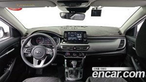 Kia Seltos Бензин 1.6 Turbo 2WD 2020 года из Южной Кореи