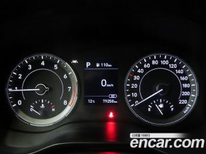 Hyundai Venue 1.6 Smart 2020 года из Южной Кореи