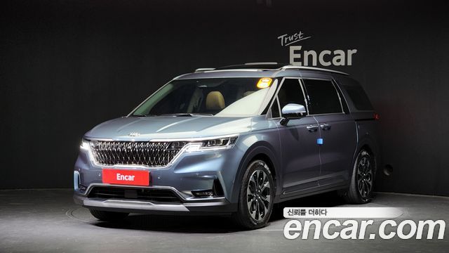 Kia Carnival Бензин 9-Seater Signature 2021 года из Кореи