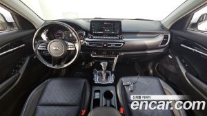 Kia Seltos Бензин 1.6 Turbo 2WD 2020 года из Южной Кореи