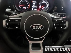 Kia K5 1.6 Turbo 2020 года из Южной Кореи