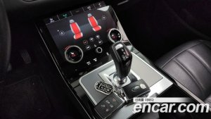 Land Rover Range Rover Evoque D180 SE 2020 года из Южной Кореи
