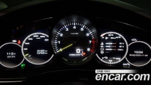 Porsche Panamera 2.9 AWD E-하이브리드 2020 года из Южной Кореи