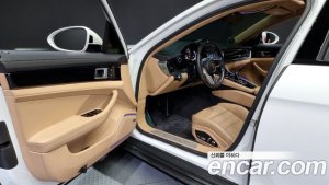 Porsche Panamera 2.9 AWD E-하이브리드 2020 года из Южной Кореи