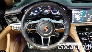 Porsche Panamera 2.9 AWD E-하이브리드 2020 года из Южной Кореи