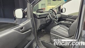 Hyundai Staria Tourer 11-Seater 2022 года из Южной Кореи