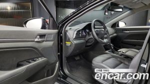 Hyundai AVANTE 1.6 2020 года из Южной Кореи