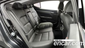 Hyundai AVANTE 1.6 2020 года из Южной Кореи