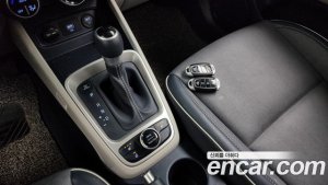 Hyundai Venue 1.6 Flux 2020 года из Южной Кореи