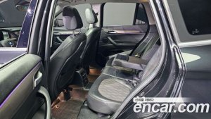 BMW X1 xDrive 20i xLine 2021 года из Южной Кореи