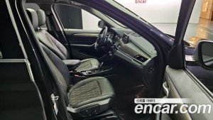 BMW X1 xDrive 20i xLine 2021 года из Южной Кореи