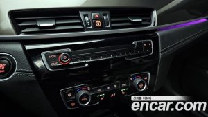 BMW X1 xDrive 20i xLine 2021 года из Южной Кореи