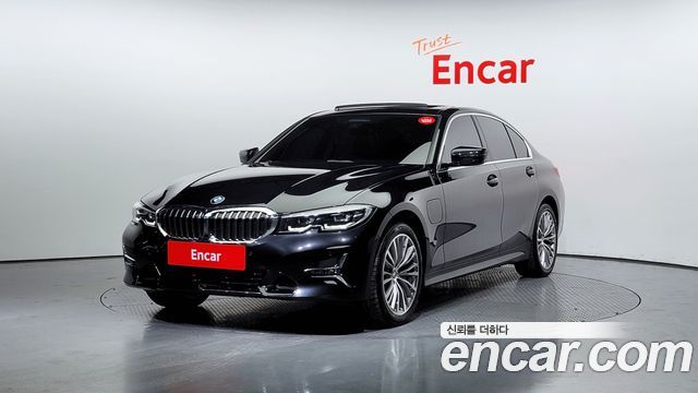 BMW 3-Series 330e Luxury 2021 года из Кореи
