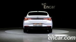 Hyundai AVANTE Modern 2021 года из Южной Кореи