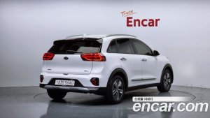 Kia Niro 1.6 HEV 2020 года из Южной Кореи