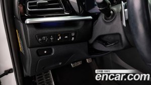 Kia Niro 1.6 HEV 2020 года из Южной Кореи