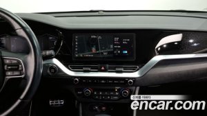 Kia Niro 1.6 HEV 2020 года из Южной Кореи