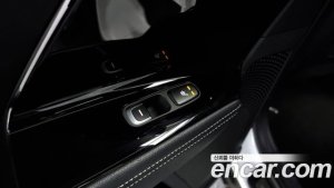 Kia Niro 1.6 HEV 2020 года из Южной Кореи