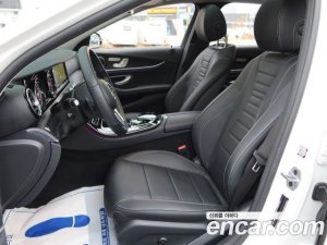 Mercedes-Benz E-Class E220d Avantgarde 2020 года из Южной Кореи