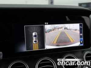 Mercedes-Benz E-Class E220d Avantgarde 2020 года из Южной Кореи