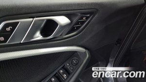 BMW 1-Series 118d Sport 2021 года из Южной Кореи