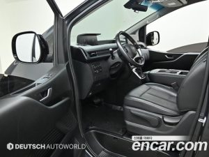 Hyundai Staria 4WD Tourer 11-Seater 2022 года из Южной Кореи