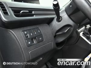 Hyundai Staria 4WD Tourer 11-Seater 2022 года из Южной Кореи